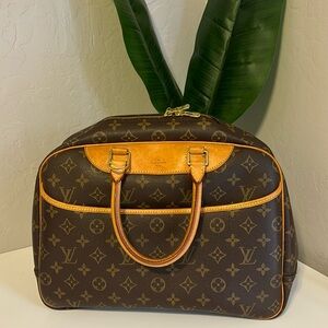 Louis Vuitton Monogram Deauville Authentic